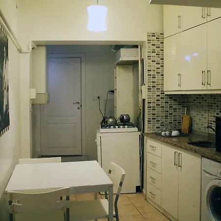 Taksim Aparthotel 3*